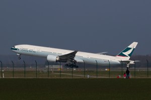 Cathay_B777_BKPF_01_ZRH