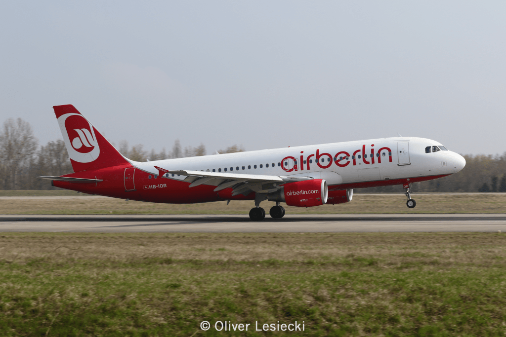 WM_AirBerlin_A320_HBIOR_01_BSL_2017