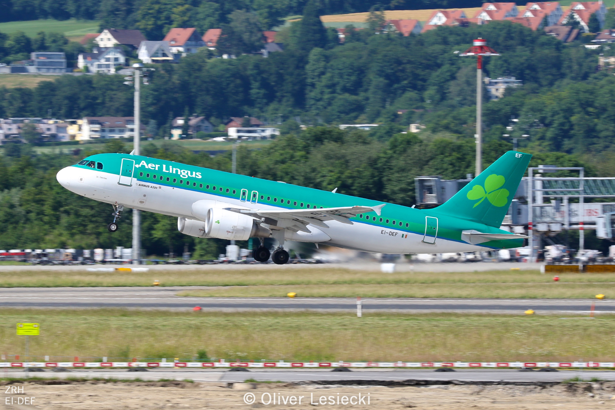 X_AerLingus_A320_EIDEF_01_ZRH_100617_F