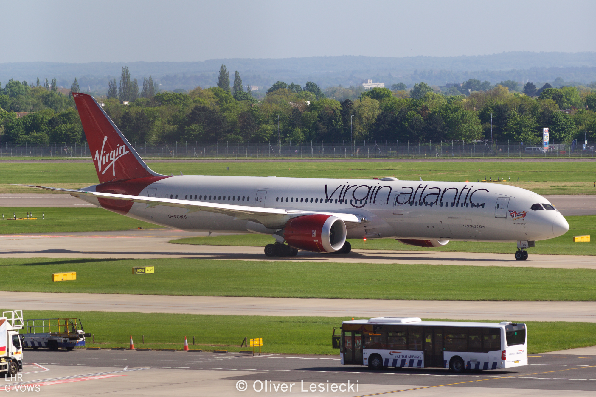 X_Virgin_B787_GVOWS_01_LHR_050518