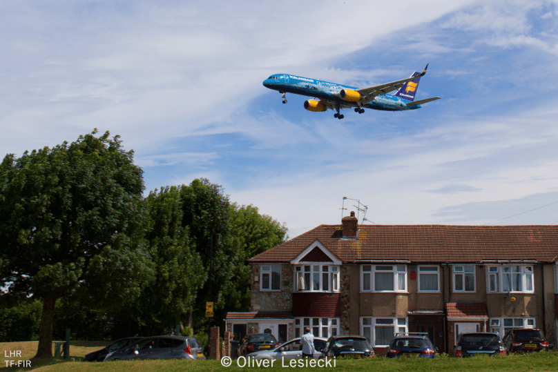 X_Icelandair_B757_TFFIR_01_LHR_230618